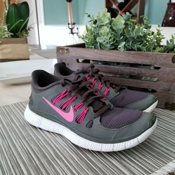 Nike Shoes - Nike free run 5.0